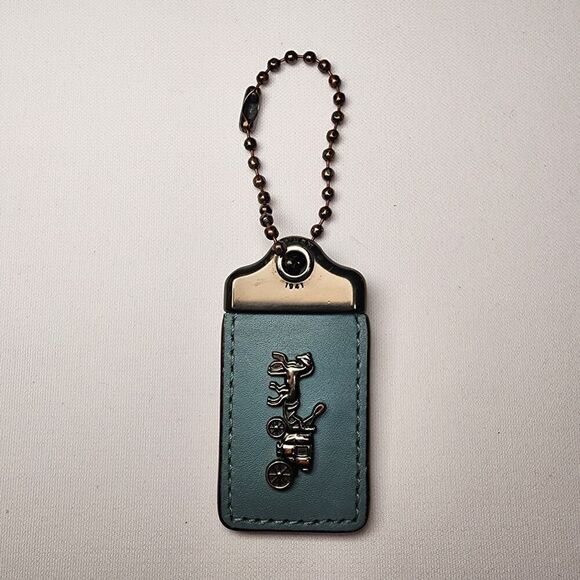 小物 COACH 1941 Horse carriage tag navy Coach | Accessories | Coach941 Horse Carriage Hang Tag Bag Charm